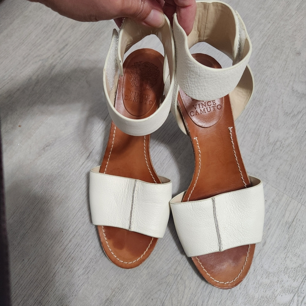 Vince Camuto